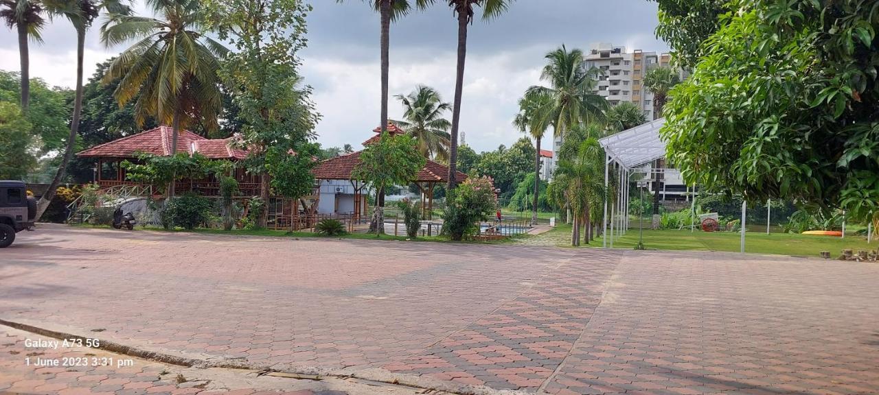 Udaya Resort Palakkad Eksteriør bilde