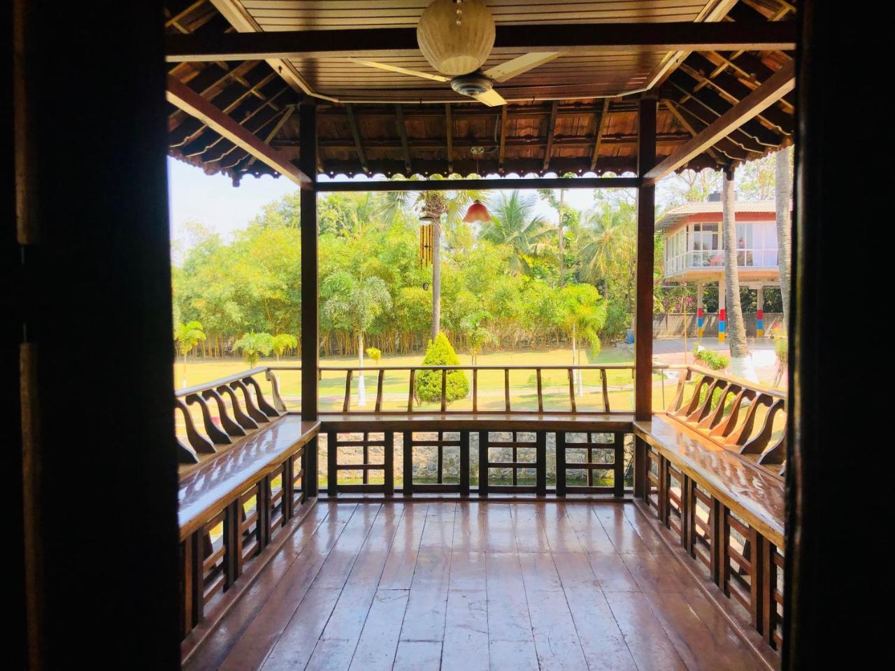 Udaya Resort Palakkad Eksteriør bilde